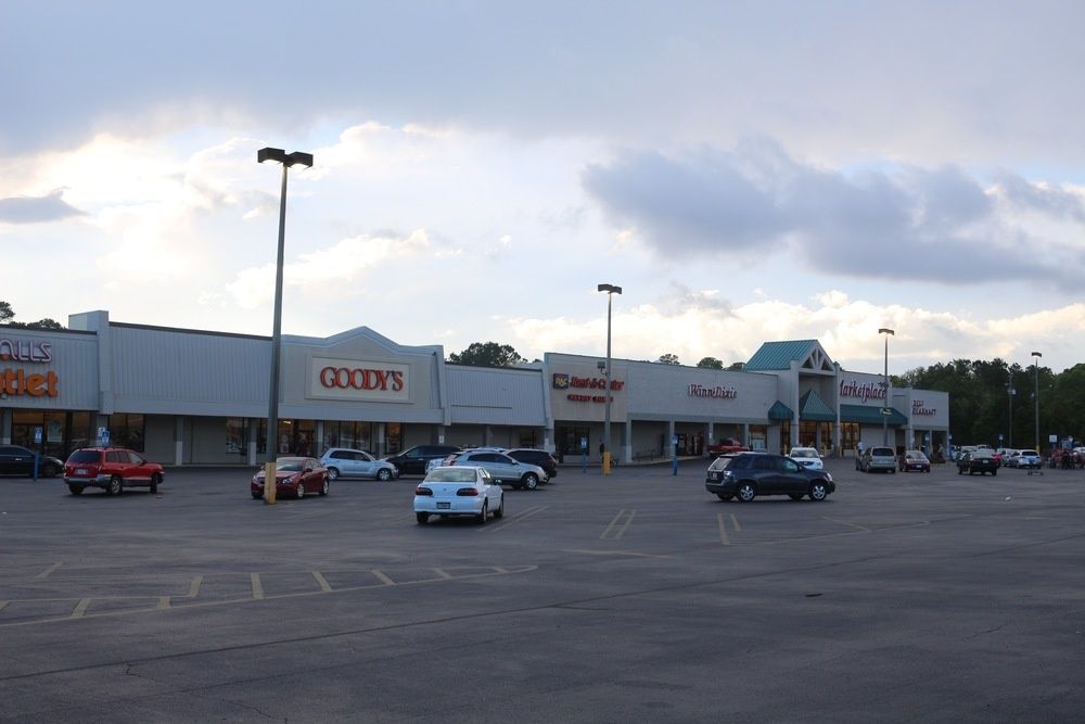 DeFuniak Square: 1030 U.S. 331, Defuniak Springs, FL 32433